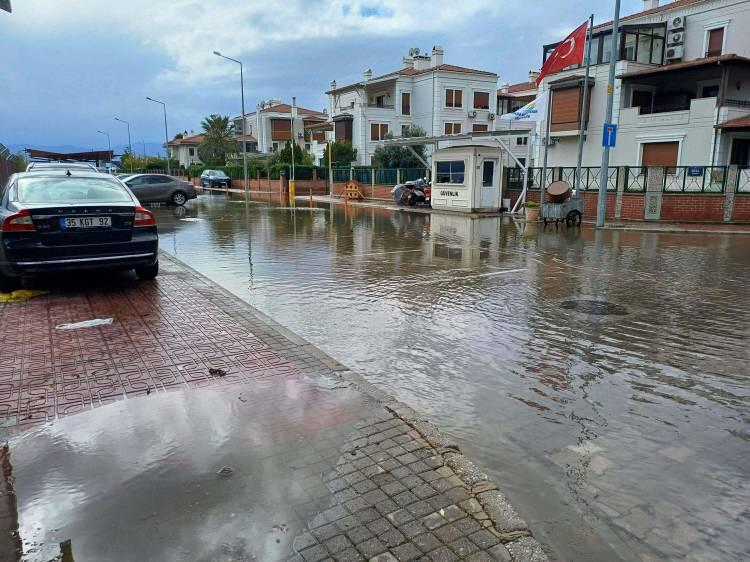 

<p>Kentte mevcut yapı stokunun eski olması ve yerleşim yerlerinin yanlış bölgelere konumlandırılması gibi nedenlerle olası bir depremde yıkımlar yaşanacağından endişe ediliyor. </p>
<p>
”/><br />
						</figure>
</p></div>
</p></div>
<p>								<!-- Scroller Status / Loading --></p>
<p>				<input id=