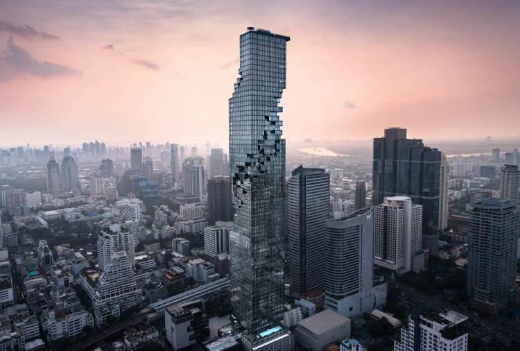 <p><span style="color:#B22222"><strong>BANGKOK'TAKİ MAHANAKHON KULESİ</strong></span></p>
