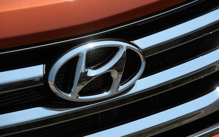 <p><strong>6)  HYUNDAI</strong></p>
