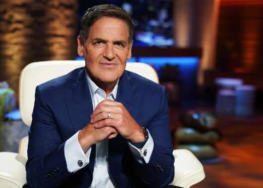 <p><span style="color:#B22222"><strong>Mark Cuban</strong></span></p>

<p>Milyarder yatırımcı Mark Cuban, CNN'e verdiği demeçte, varsayımsal bir eşleşmede Trump'tan daha iyi performans gösterebilecek <em><strong>“herhangi bir potansiyel yedek olup olmadığını öğrenmek”</strong></em> için anket görmek istediğini söyleyerek Biden'ı eleştirdi.</p>

<p>Cuban, Biden'ın, Trump ile katıldığı tartışma programındaki performansının<em><strong> "berbat"</strong></em> olduğunu ve Biden'ın yerine geçecek birinin <em><strong>"düşünülmeye değer"</strong></em> bulduğunu kaydetti.</p>
