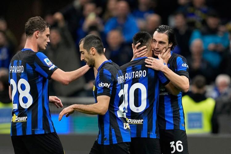 <p>10- Inter (İtalya): 247 Puan</p>
