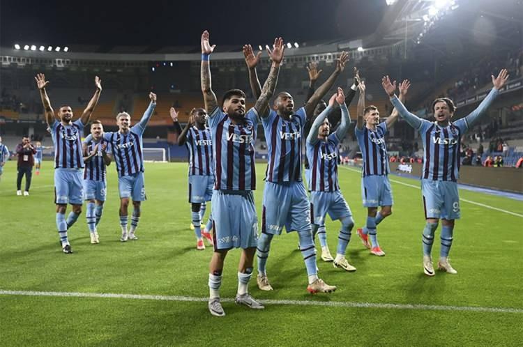 <p>157- Trabzonspor (Türkiye): 105.5 Puan</p>