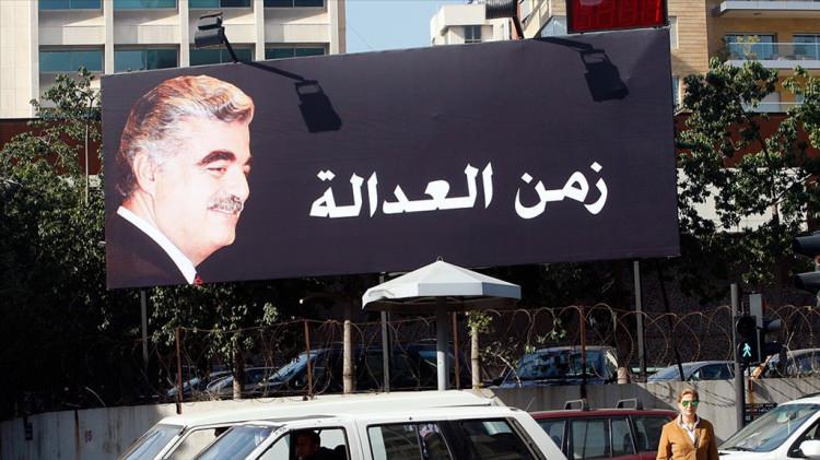 <p>Refik Hariri 1992`de Lübnan başbakanı oldu. 1995`e kadar bu görevde kaldı. 1996`da ulaştırma bakanı oldu ve 1998`e kadar bu görevi sürdürdü. 2000 yılında ikinci kez başbakanlık koltuğuna oturma imkânı elde etti ve 2004 yılına kadar da bu görevi sürdürdü.</p>

<p> </p>
