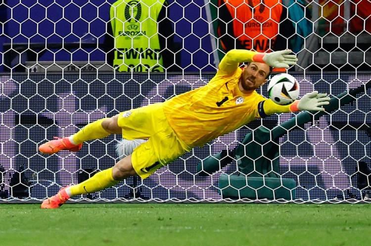<p>- Jan Oblak (Slovakya)</p>
