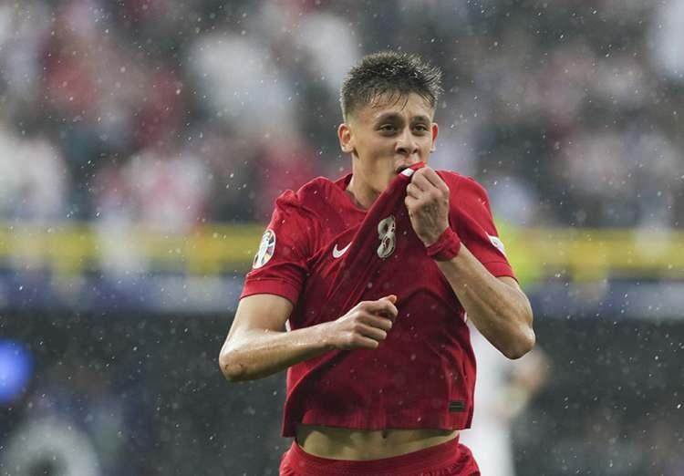 <p>67.9 milyon Euro |</p>
<p>Arda Güler / Real Madrid</p>