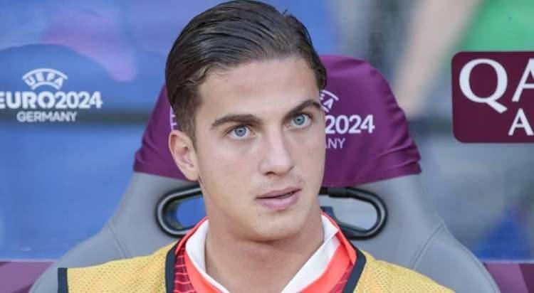 <p>Bertuğ Yıldırım ile her konuda anlaşan Fenerbahçe, Rennes'e 6 milyon euro teklif etti.<br />
<br />
(FANATİK)</p>
