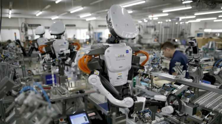 <p>Belediye meclisinin başka bir robotu benimseyip benimsemeyeceği sorulduğunda, yetkili şu anda "giden" Robot Supervisor'ın yerini kimin alacağına dair bir planları olmadığını söyledi. </p>

<p> </p>
