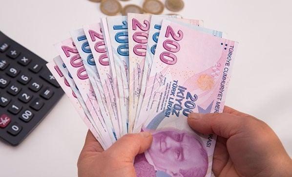 <p>Her statüdeki kamu görevlileri sadece bir görevi için maaş alacak</p>