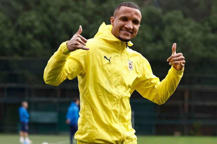 <p>Rodrigo Becao</p>
