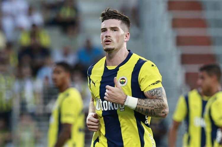 <p>Ryan Kent</p>
