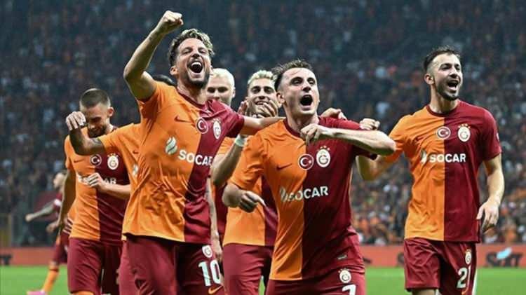 <p>Bu nedenle Galatasaray'ın, yapmayı planladığı transferleri de göz önüne alarak bu sayıyı 12'nin altına indirmesi gerekiyor.</p>
