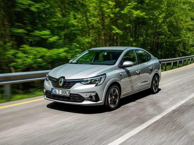 <p><strong>TALIANT MODELİNDE DE FIRSAT VAR- </strong></p>
<p> </p>
<p>Renault'un Taliant modeli de hali hazırda 1 milyon TL'nin altında satışa sunulan bir başka modeli. Şu an için<strong> Joy 1.0 Turbo X-tronic 90 bg modelinin anahtar teslim tavsiye fiyatı 965 bin TL</strong> olarak belirlenmiş durumda.</p>