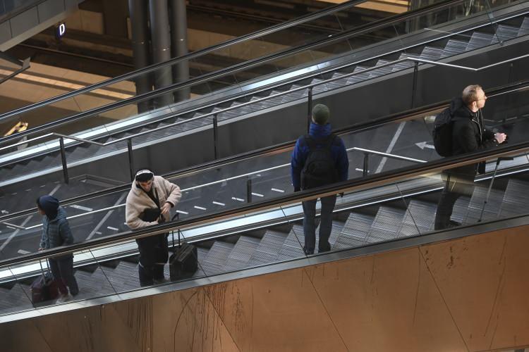 <p>Buna g&ouml;re, &uuml;lkelerin toplam doğurganlık hızları incelendiğinde, 2023'te en y&uuml;ksek toplam doğurganlık hızına sahip &uuml;lke 6,67 &ccedil;ocuk ile Nijer oldu. Bu &uuml;lkeyi 6,12 &ccedil;ocuk ile &Ccedil;ad ve 6,1 &ccedil;ocuk ile Somali izledi. Toplam doğurganlık hızı en d&uuml;ş&uuml;k &uuml;lke 0,88 &ccedil;ocuk ile Kore Cumhuriyeti oldu. Bu &uuml;lkeyi 1,04 &ccedil;ocuk ile Singapur ve 1,14 &ccedil;ocuk ile Andorra ve San Marino izledi.</p>

<p>&nbsp;</p>
