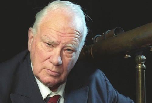 <p>İngiliz astronom Patrick Moore, 1956 tarihli 'Mars Rehberi' adlı kitabında şöyle yazıyordu: 'Mars'ta alçak bitki örtüsünün var olmadığını varsaymak için hiçbir neden yok, ancak bunun var olduğuna dair çok sayıda kanıt var.' </p>
