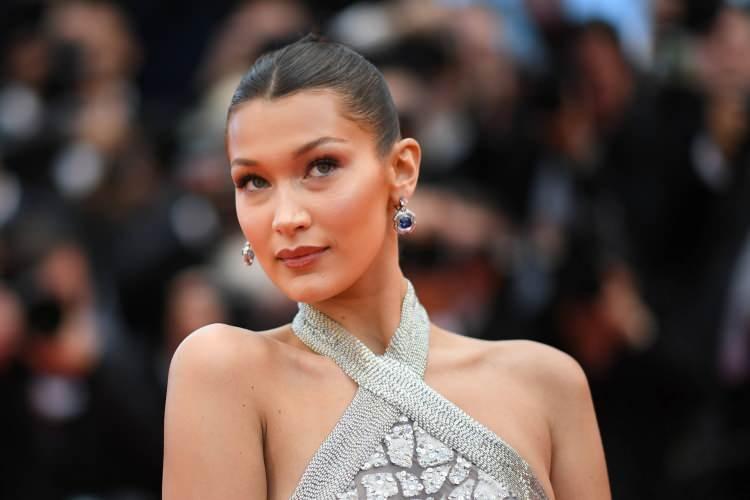 <p>Filistin asıllı Amerikalı model Bella Hadid, Filistin'e verdiği destek dolayısıyla marka yüzü olduğu Adidas'ın reklamından çıkarıldı.</p>
