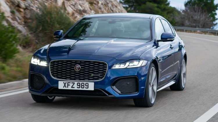 <p><strong>ÜRETİMİ DURDURULAN JAGUAR MODELLERİ</strong><br />
<br />
<br />
Jaguar, kârlılık sağlamadığı belirtilen XE, XF sedan, XF wagon, F-Type, E-Pace ve I-Pace modellerinin üretimini durdurma kararı aldı.<br />
<br />
 </p>
