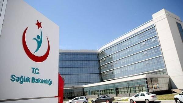 <p>Sağlık Bakanlığı Halk Sağlığı Genel Müdürlüğü, Yüzme Suyu Takip Sistemi ile vatandaşın korunması, sudaki kirleticilere karşı tehlikenin önlenmesi maksadıyla sağlık müdürlükleri aracılığıyla deniz ve göl kıyısındaki yerleşimlerde sezon boyunca yüzme suyu kalitesini bakteriyolojik açıdan izliyor. Elde edilen bilgiler, bakanlığın internet sitesinde yayınlanıyor. Vatandaşların denize girmeden önce yüzme alanları bilgi sistemine mutlaka bakması, yüzeceği plajdaki Escherichia Coli (Koli basili) ve İnstentinal Enterekok (Bakteri) miktarını öğrenip, denize girip girmemeye karar vermesi gerektiği tavsiye ediliyor.</p>
<p> </p>
<p>Sağlık Bakanlığı Halk Sağlığı Genel Müdürlüğü, Yüzme Suyu Takip Sistemi ile vatandaşın korunması, sudaki kirleticilere karşı tehlikenin önlenmesi maksadıyla sağlık müdürlükleri aracılığıyla deniz ve göl kıyısındaki yerleşimlerde sezon boyunca yüzme suyu kalitesini bakteriyolojik açıdan izliyor. Elde edilen bilgiler, bakanlığın internet sitesinde yayınlanıyor. Vatandaşların denize girmeden önce yüzme alanları bilgi sistemine mutlaka bakması, yüzeceği plajdaki Escherichia Coli (Koli basili) ve İnstentinal Enterekok (Bakteri) miktarını öğrenip, denize girip girmemeye karar vermesi gerektiği tavsiye ediliyor.</p>
<p>Sağlık Bakanlığı Halk Sağlığı Genel Müdürlüğü, Yüzme Suyu Takip Sistemi ile vatandaşın korunması, sudaki kirleticilere karşı tehlikenin önlenmesi maksadıyla sağlık müdürlükleri aracılığıyla deniz ve göl kıyısındaki yerleşimlerde sezon boyunca yüzme suyu kalitesini bakteriyolojik açıdan izliyor. Elde edilen bilgiler, bakanlığın internet sitesinde yayınlanıyor. Vatandaşların denize girmeden önce yüzme alanları bilgi sistemine mutlaka bakması, yüzeceği plajdaki Escherichia Coli (Koli basili) ve İnstentinal Enterekok (Bakteri) miktarını öğrenip, denize girip girmemeye karar vermesi gerektiği tavsiye ediliyor.</p>
<p> </p>