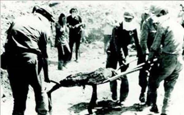 <p><span style="color:#B22222"><strong>Türk köyünde yaşayanlar göç etmek zorunda kaldı</strong></span></p>
<p> </p>
