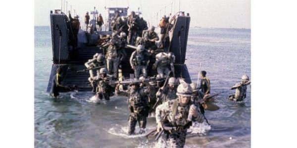 <p>Kıbrıs Türk toplumuna 1960 Anayasası ile sağlanan haklar, 1963'te Rum tarafının tek taraflı kararı sonrası kaldırıldı ve bu tarihten itibaren Türk toplumuna karşı silahlı saldırılar yeniden başladı.</p>