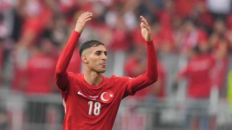 <p>Türkiye’nin Gürcistan ile oynadığı maçta harika bir gol atan Mert Müldür de değerini 4.2 milyon €’dan 6 milyon €’ya çıkardı.</p>