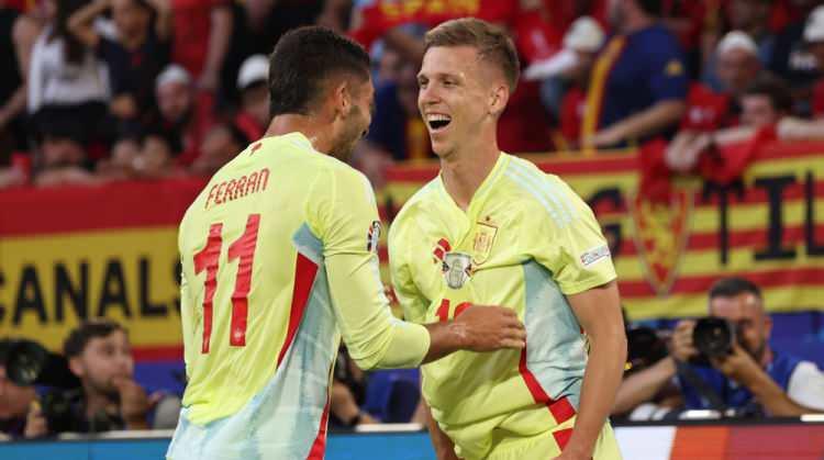 <p>* Dani Olmo | İspanya | Leipzig<br />
<br />
+10 milyon euro<br />
<br />
Yeni değeri: 60 milyon euro</p>