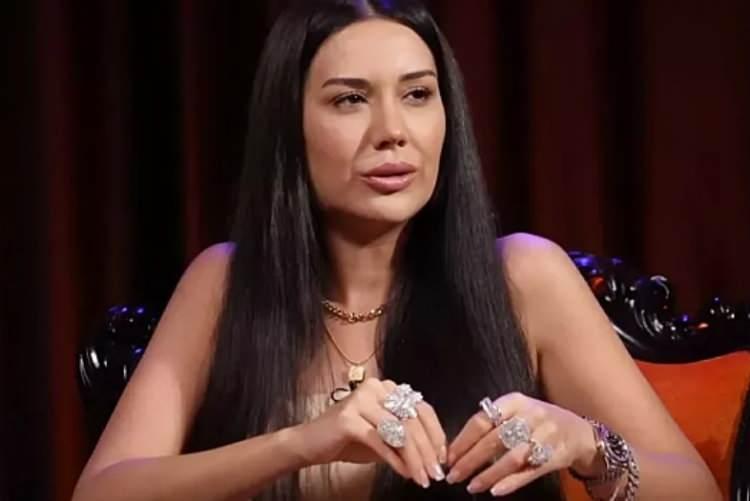 <p><strong><span style="color:rgb(178, 34, 34)">NE OLMUŞTU?</span></strong></p>

<p>İstanbul merkezli 6 ilde 1 Kasım 2023 ve devamında d&uuml;zenlenen operasyonlarda, Dilan Polat ve eşi Engin Polat'ın da aralarında bulunduğu 24 ş&uuml;pheli g&ouml;zaltına alınmıştı.</p>
