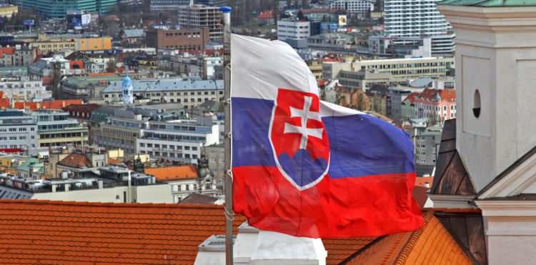 <p><span style="color:#B22222"><strong>28) SLOVAKYA</strong></span></p>