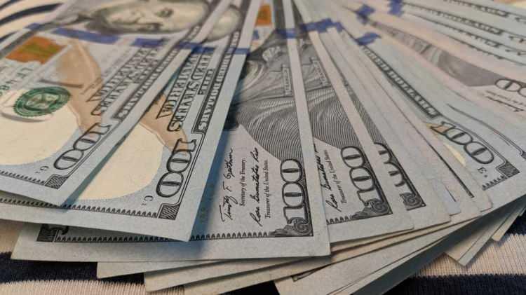 <p><strong>36.900 DOLAR</strong></p>