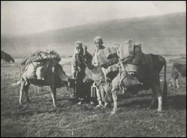 <p><strong>Ulaş: Ululuk</strong></p>
<p> </p>