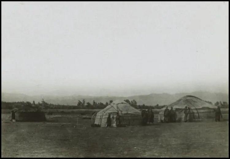 <p>Ayman: Ay'a eşdeğer</p>