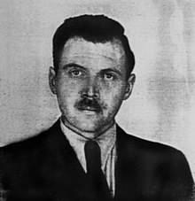 <p>Bu doktorlardan biri de Auschwitz'deki Ölüm Meleği lakaplı Josef Mengele'ydi; ikizler üzerinde yaptığı deneyler nedeniyle belki de en tanınmış Nazi doktoruydu.</p>