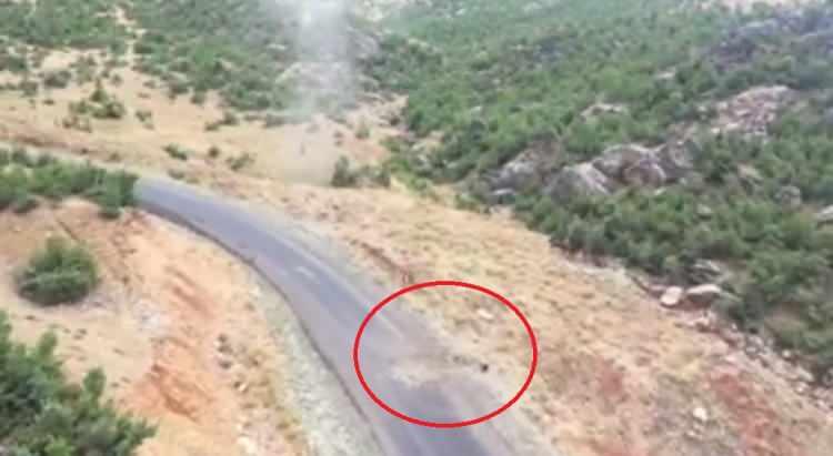<p>Diyarbakır'’da Hani ilçesinde yol kenarına tuzaklanmış amonyum nitrat ve şeker karışımlı 80 kilo el yapımı patlayıcı (EYP), jandarma tarafından bulundu. </p>
<p> </p>