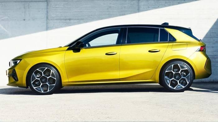 <p>Opel Astra modeli, Türkiye'deki otomobil pazarında birçok vatandaşın ilgisini çekiyor. Ayrıca Astra modelinde 199.900 TL indirim olduğu görüldü. İşte 19 Temmuz 2024 tarihli fiyat listesi;</p>
