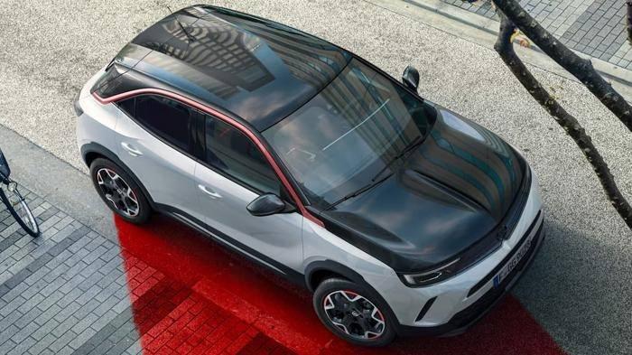 <p>Opel Mokka ve Dacia Duster otomobil modelinin 17 Temmuz 2024 tarihli fiyat listesi aşağıda yer alıyor.</p>
<p> </p>