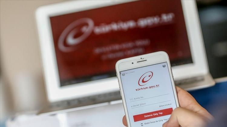 <p>PTT AŞ hizmetlerine, e-Devlet Kapısından on bir haneli T.C. Kimlik numarası ve e-Devlet şifresi ile giriş yapılarak ulaşılabiliyor.</p>
