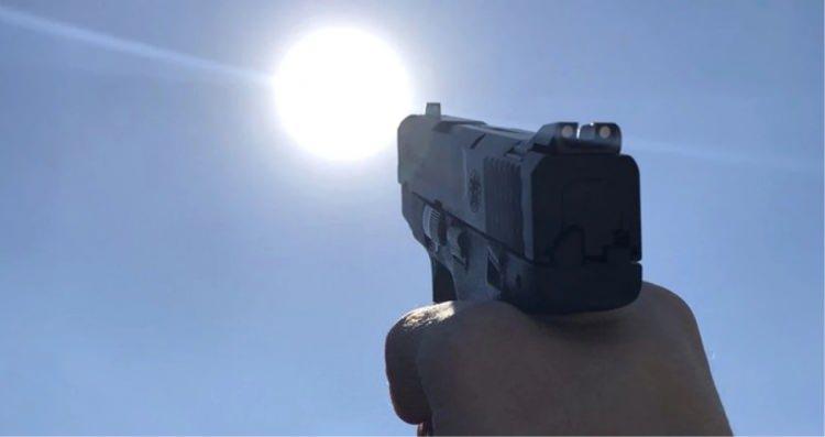 <p><strong>49.5 DERECE</strong></p>

<p> </p>

<p><span style="color:#B22222"><strong>Dipnot:</strong></span></p>

<p> </p>

<p><strong>Adana Seyhan Belediyesi, geçtiğimiz yıllarda vatandaşları güneşe ateş etmemeleri konusunda uyarmıştı.</strong></p>
