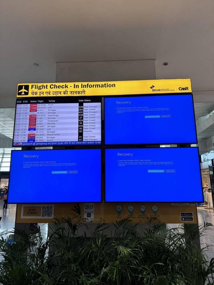 <p><span style="color:#B22222"><strong>< FAA, Delta, United ve American Airlines dahil olmak üzere birçok büyük ABD havayolu şirketinin uçuşlarını durdurdu </strong></span></p>