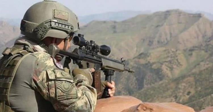 <p>Türkiye'nin asker sayısı: <strong><em>735 bin</em></strong></p>
<p>Yunanistan'ın asker sayısı: <strong><em>750 bin</em></strong></p>