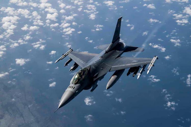 <p>Bu hız, F-16'nın çeşitli modelleri arasında oldukça benzerdir ve <strong>Block 70'in de bu hız aralığında performans göstermesi beklenir.</strong></p>