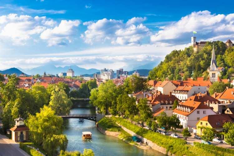 <p>Slovenya</p>
