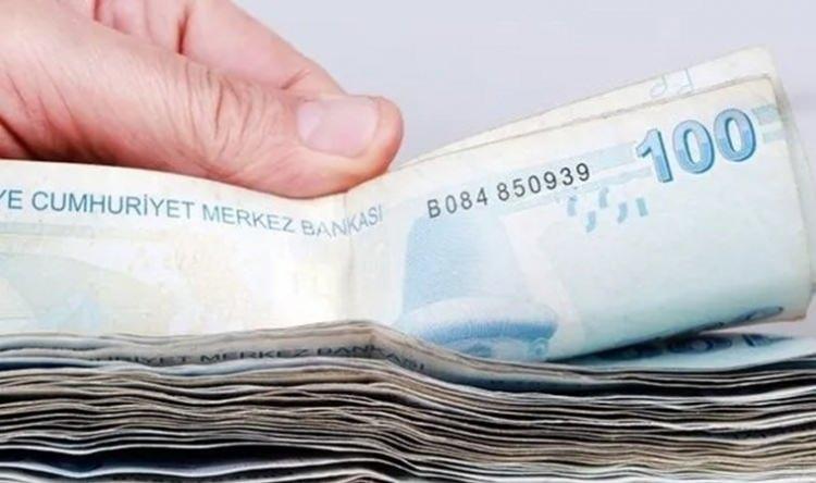 <p>Küçük ayrıca bankaların hayat ve konut sigortalarında vatandaşlara istedikleri şirketlerden teklif alarak sigorta yapmalarına olanak tanıyacak fırsatı tanımaları gerektiğini ifade ederken, "Bankalar kredi kullanacak vatandaşlara zorunlu olmamasına ve zaten kendilerini evi ipotek ederek garantiye almalarına rağmen hayat ve konut sigortası dayatmasında bulunuyor.</p>

<p> </p>
