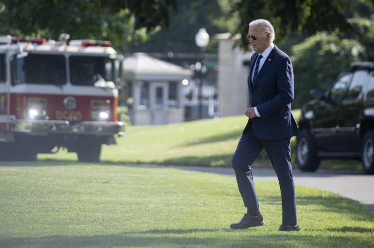 <p>Biden, seçimlerde bir kişinin aday gösterilmesi için 1968 Demokrat delegeden oy alması gerekirken yaklaşık 3 bin 800'den fazla delegenin desteğini kazanmıştı.</p>

<p> </p>
