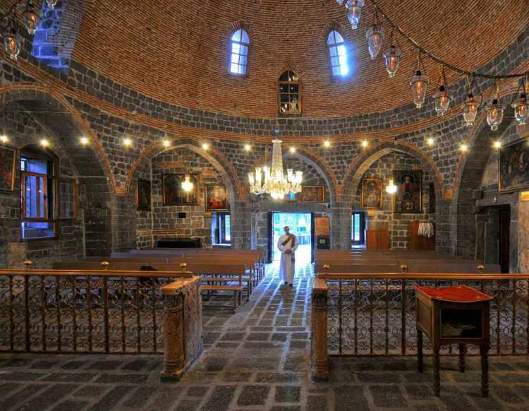 <p><strong>Diyarbakır Kilisesi (Meryem Ana Kilisesi)</strong></p>