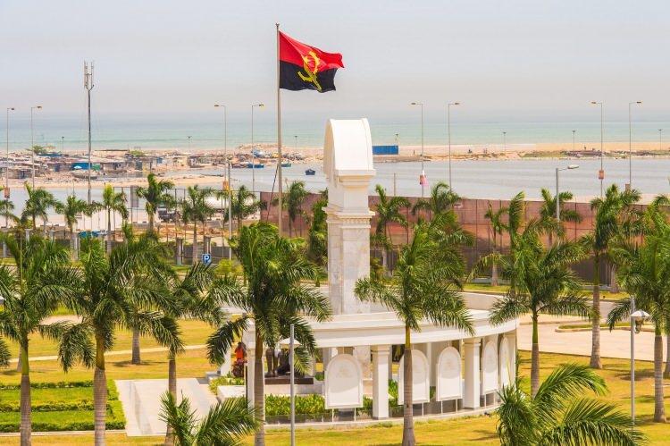 <p><strong><span style="color:#B22222">37) ANGOLA | </span>750 KİŞİ</strong></p>