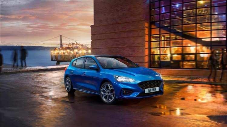 <p>Versiyonu: Sedan, 1.5L EcoBlue 115PS, 8 İleri Otomatik, Dizel Titanium Stil. Fiyatı: 1.605.000 TL.</p>
<p>Versiyonu: Station Wagon, 1.5L EcoBlue 115PS, 8 İleri Otomatik, Dizel Active X. Fiyatı: 1.623.700 TL.<br />
<br />
Versiyonu: Sedan, 1.5L EcoBlue 115PS, 8 İleri Otomatik, Dizel Yeni Titanium Stil. Fiyatı: 1.620.200 TL.</p>
<p>Versiyonu: Sedan, 1.5L EcoBlue 115PS, 8 İleri Otomatik, Dizel Yeni Titanium X. Fiyatı: 1.740.000 TL.</p>