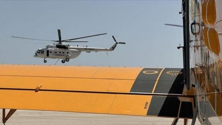 <p>Orman yangınlarının söndürülmesinde hava araçları etkin rol oynuyor. Yangın sezonu öncesi sayıları artırılan uçak ve helikopterler, Orman Genel Müdürlüğü ekiplerinin koordinesinde olası yangınlara anında müdahale ediyor.</p>

<p> </p>
