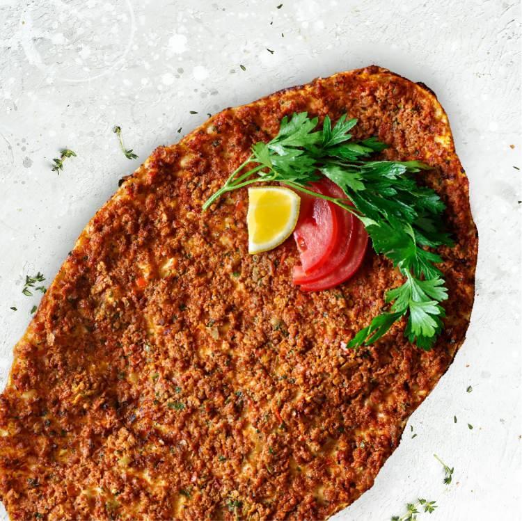 <p><span style="color:#8B4513"><strong>''BERABER LAHMACUN YEDİK''</strong></span><br />
Tatlıses'in taburcu olmasının ardından beraber lahmacun yediklerini anlatan Yazıcıoğlu, konuşmasını şu şekilde sonlandırdı: </p>