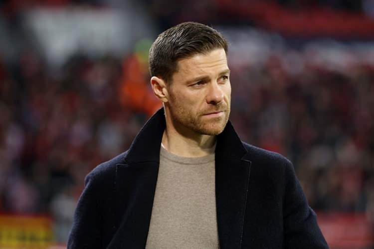 <p>Futbolcuk döneminde Real Madrid'de büyük iz bırakan Xabi Alonso'nun takımında görmeyi çok arzu ettiği Arda Güler için Leverkusen'in kiralama teklifinde bulunuğu vurgulandı.</p>
