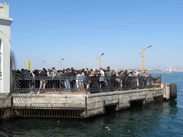 <p>Samsun - 426 bin 500</p>
<p>Siirt - 252 bin 954</p>