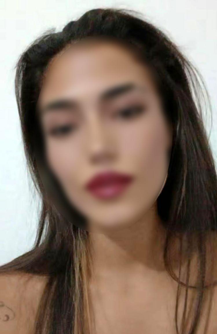 <p>Olay, 29 Temmuz günü saat 23.30 sıralarında Şarkikaraağaç ilçesine bağlı Salur köyünde meydana geldi. Nevşehir Hacı Bektaş Veli Üniversitesi Spor Bilimleri Fakültesi öğrencisi Döndü Zeybek ile babası Osman Zeybek arasında tartışma çıktı. </p>